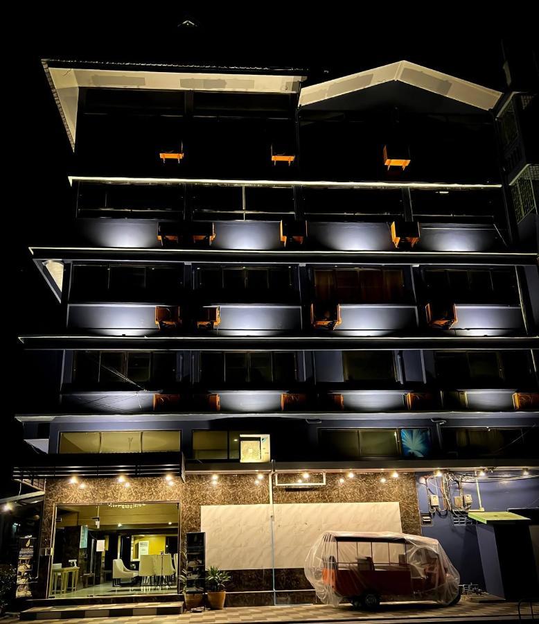 Anandpura Riverside Hotel Bangkok Exteriör bild